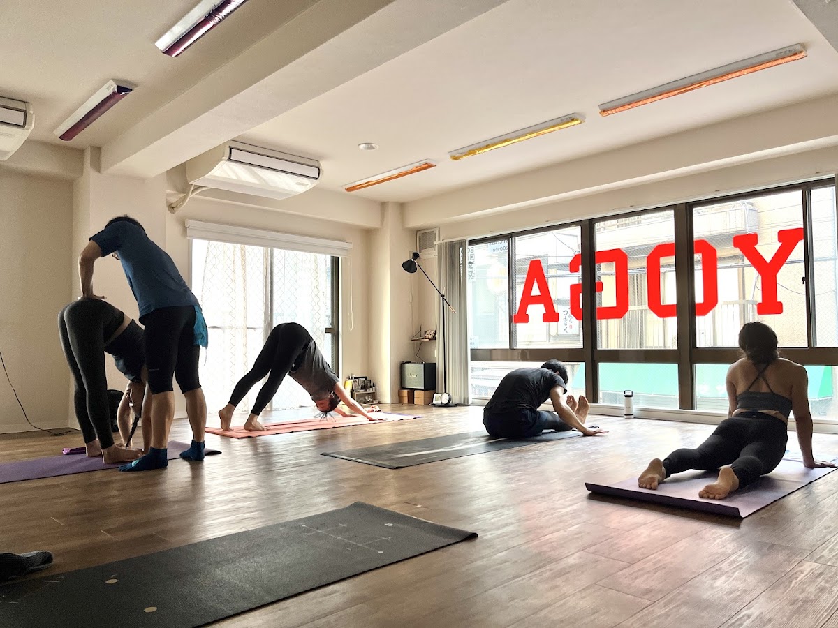 New York Style Yoga - English available Yoga Studio in Shibuya, Tokyo — 4