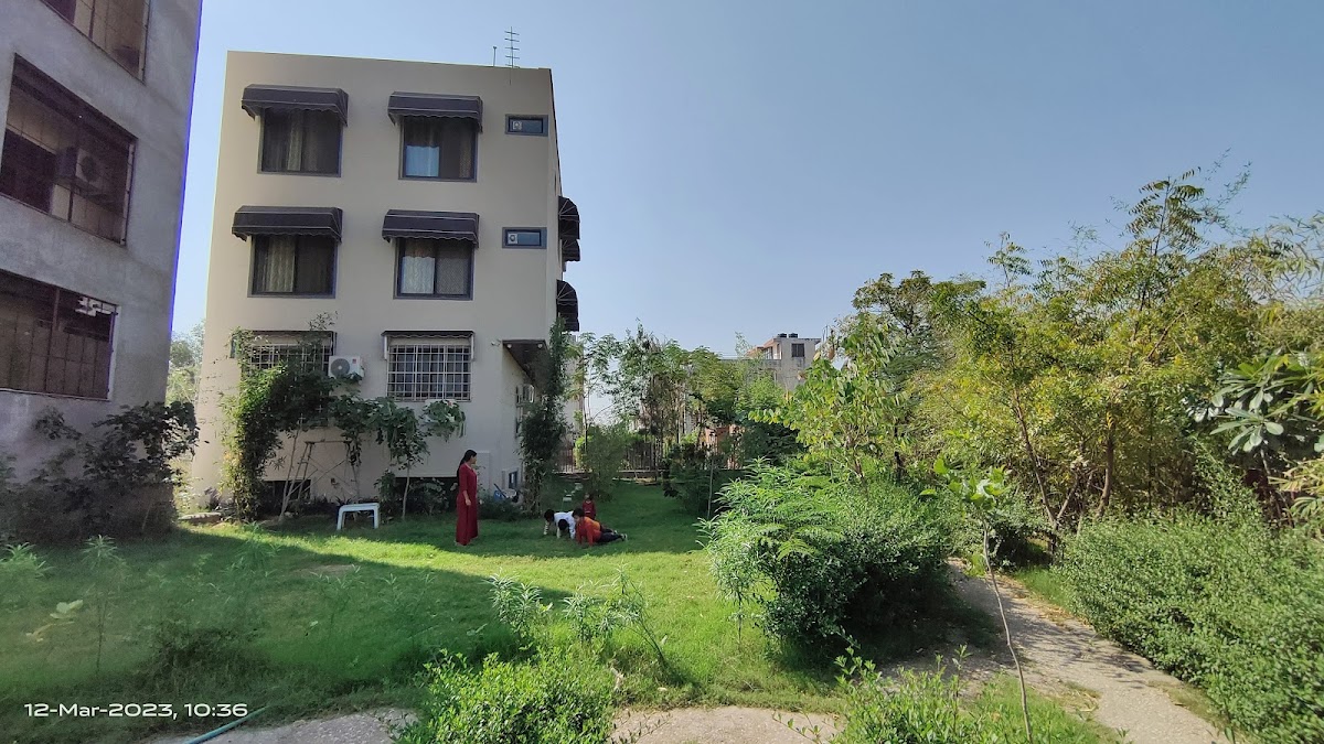 OSHO Villa Home Stay & Meditation Center