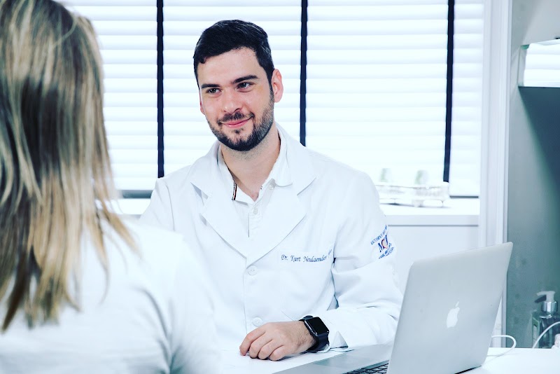 Foto de Dr Kurt Neulaender- Obstetra e Ginecologista - Pré-Natal Alto Risco Joinville, Clínica Vitae Gênesis Obstetrícia