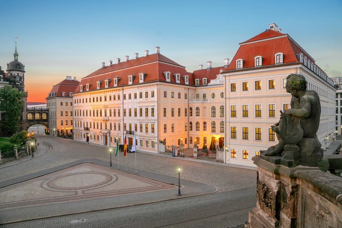 Hotel Taschenbergpalais Kempinski Dresden, dog-friendly hotel in Dresden