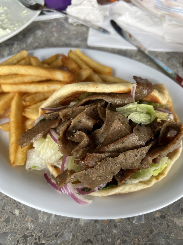 Chris' Taverna photo 7