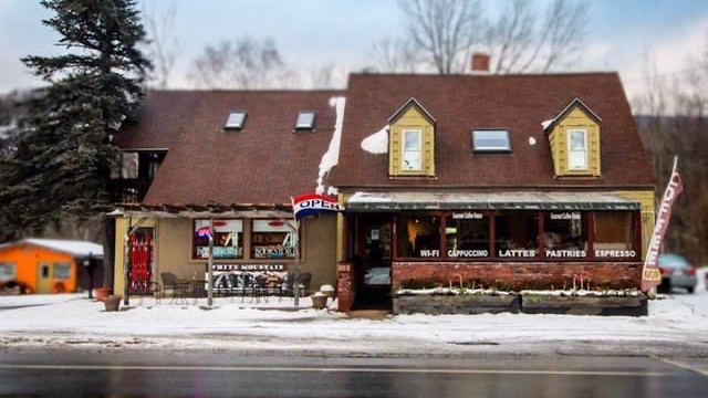 White Mountain Cafe & Bookstore photo 3