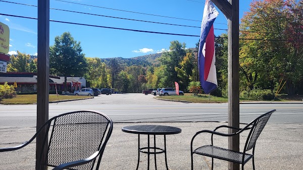 White Mountain Cafe & Bookstore