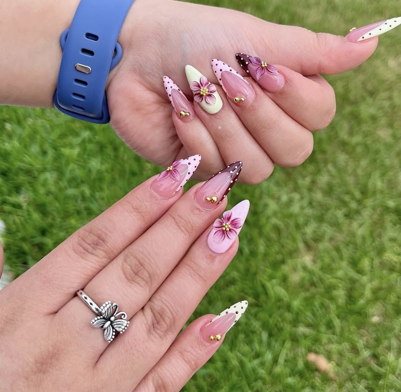 Shine My Nails (Elm Row)