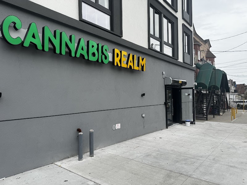 Video tour of Cannabis Realm of NY Queens - Dispensary & Weed Delivery retail environment