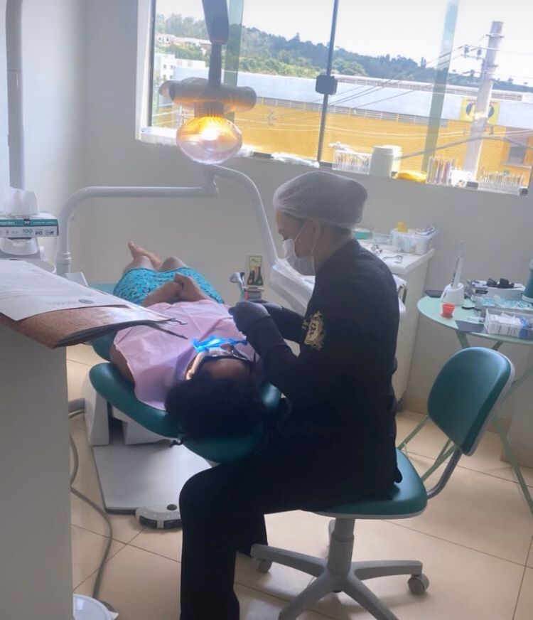 Dra. Nubian Menezes - Endodontia - canal - Endodelivery - foto 5