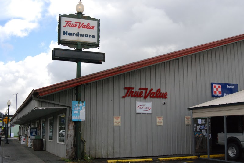 Decker City Hardware photo