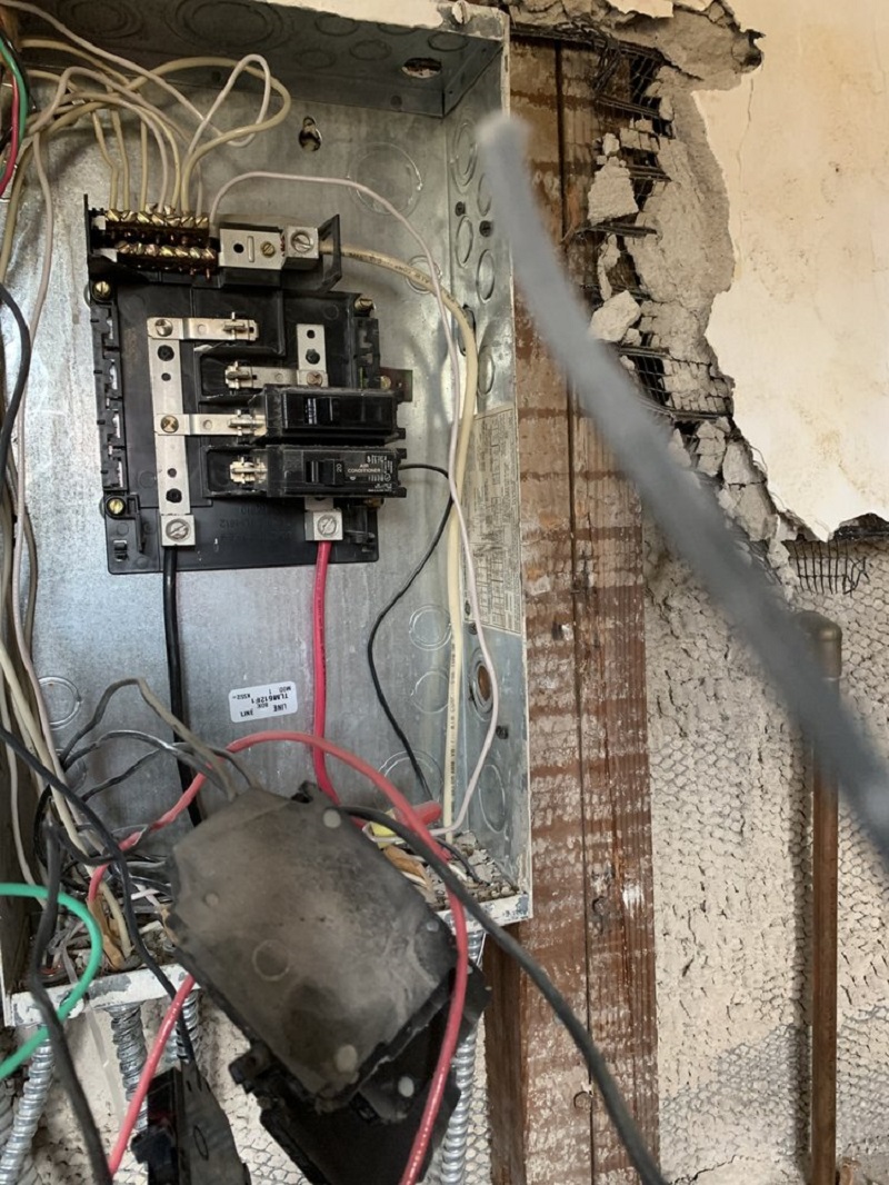 Electrical ‎‎G‎‎‎‎a‎‎r‎‎‎‎a‎‎‎‎g‎‎e