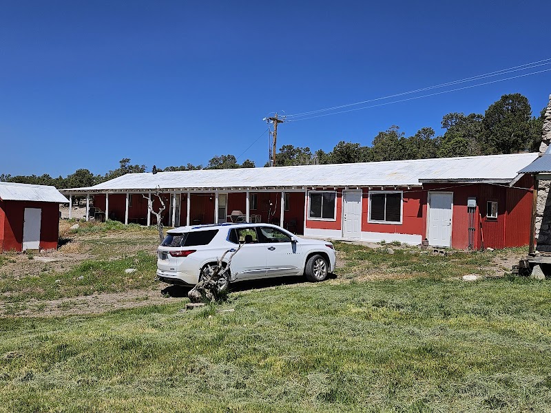 Mount Wilson Guest Ranch - Photo 5