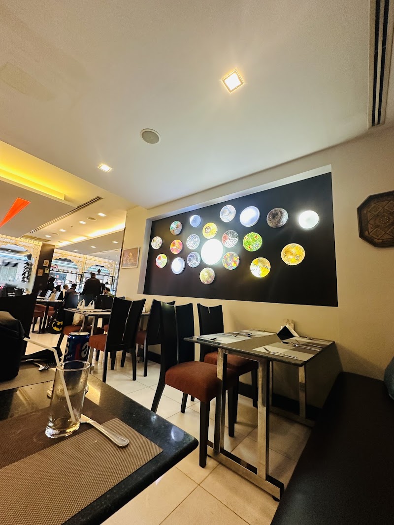 Sara Restaurant photo 3