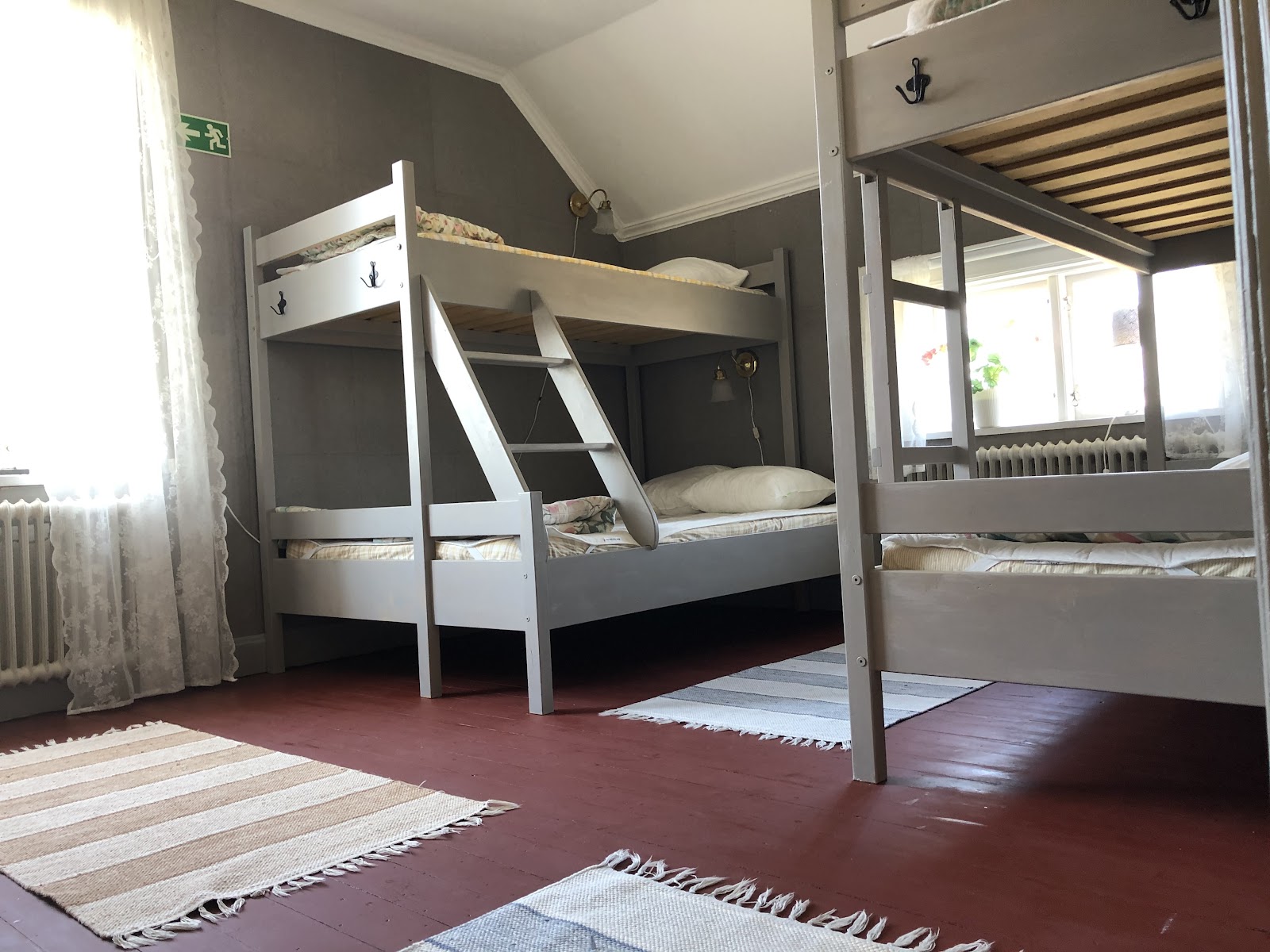 Prästgården Holmön – vandrarhemmet i hjärtat av byn