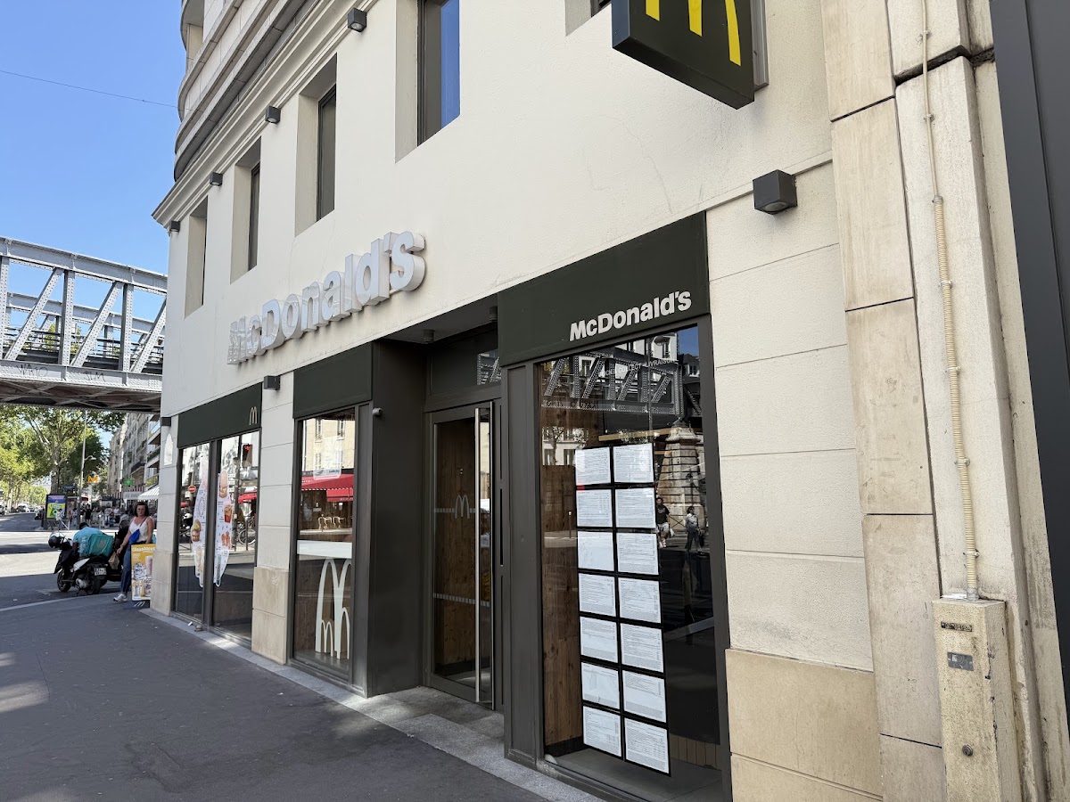 McDonald's, vue extérieure