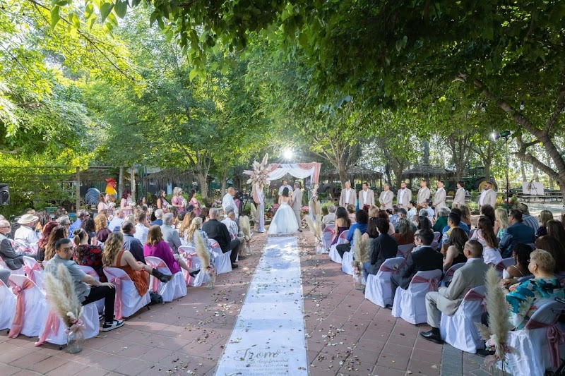 De Luna Ranch Event Venue