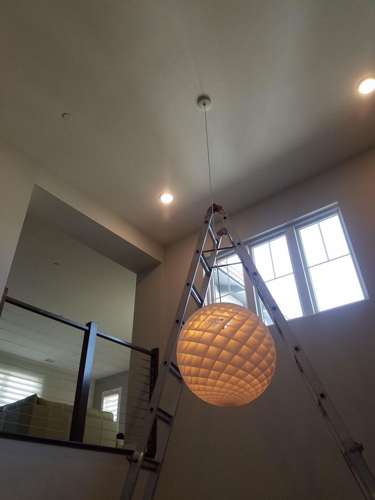 BrightBeam Electricians - Electrician in Los Angeles