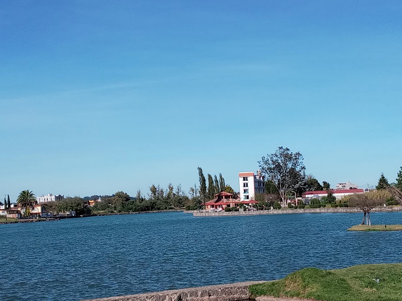 Laguna Club