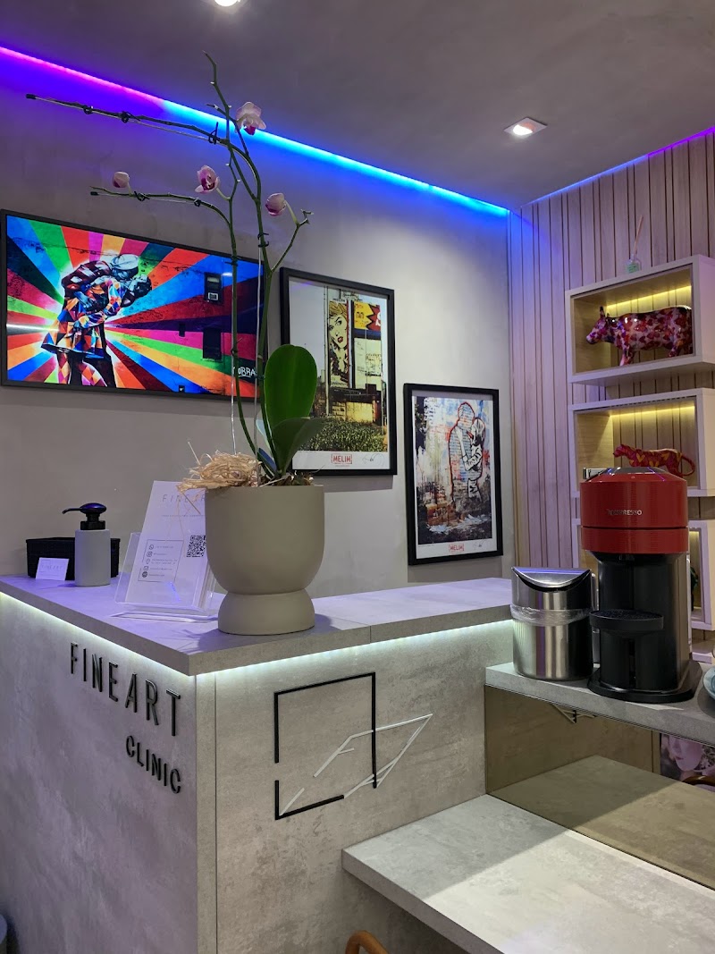 Dra. Aline Trombini - foto 5