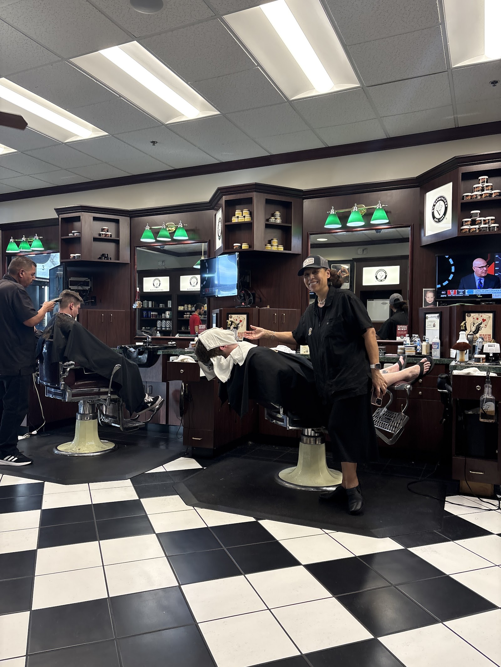 V's Barbershop - Gilbert photo 1