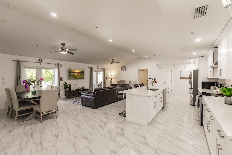 Royal Vista Assisted Living INC