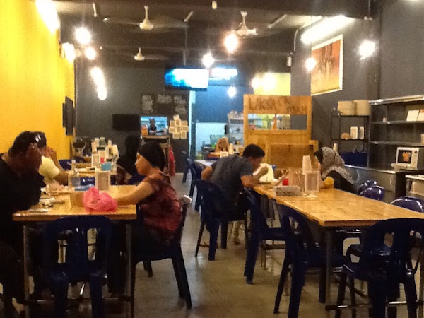 Restoran Dapur Embun Setia Alam - Photo 1