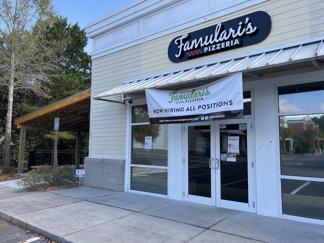 Famulari's Pizzeria: Hanahan