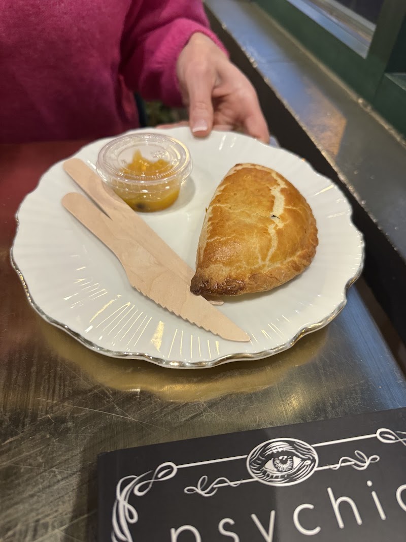 Complimentary Cafe photo 2