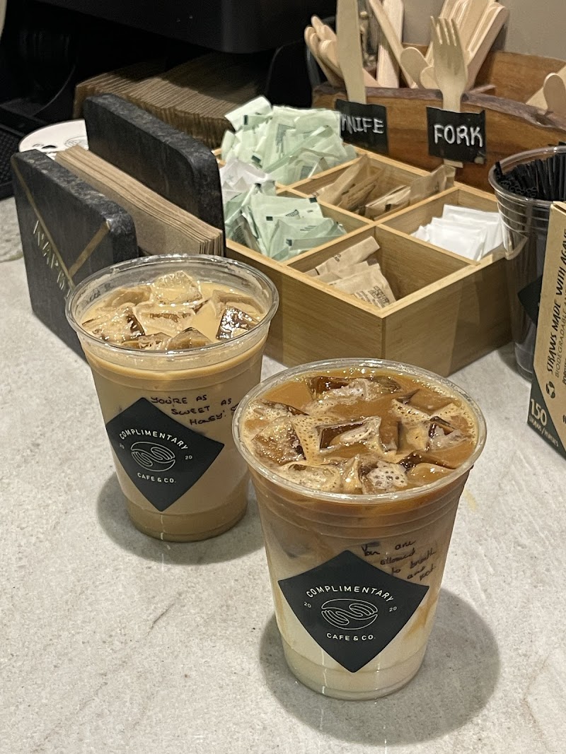 Complimentary Cafe photo 4