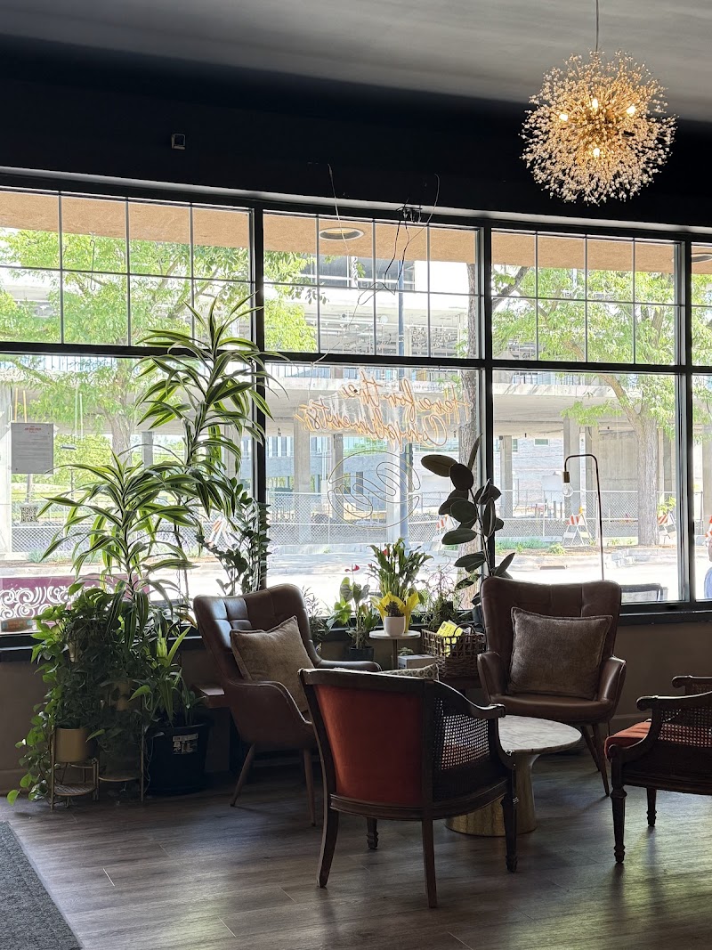 Complimentary Cafe photo 2