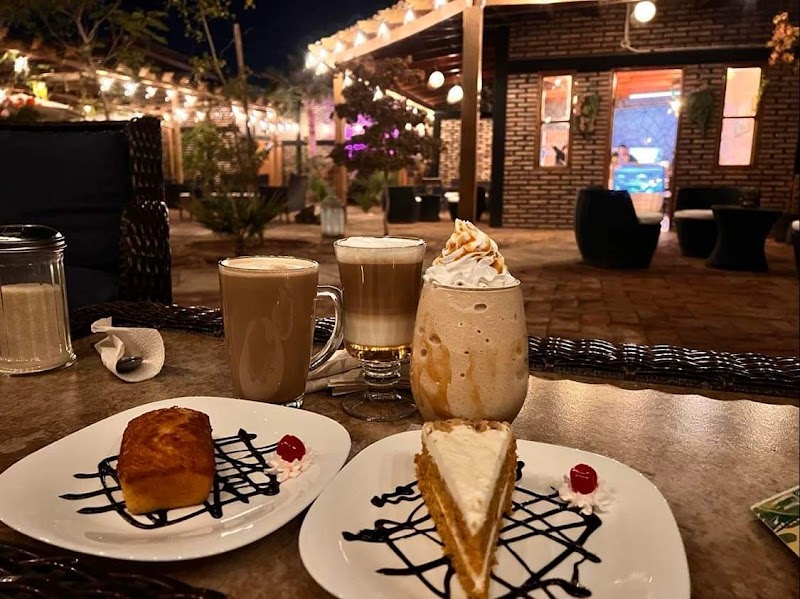 Yomys cafe jardin photo 2