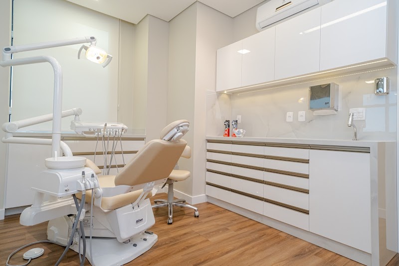 Dra Angélica Reinheimer - Estomatologia - foto 3