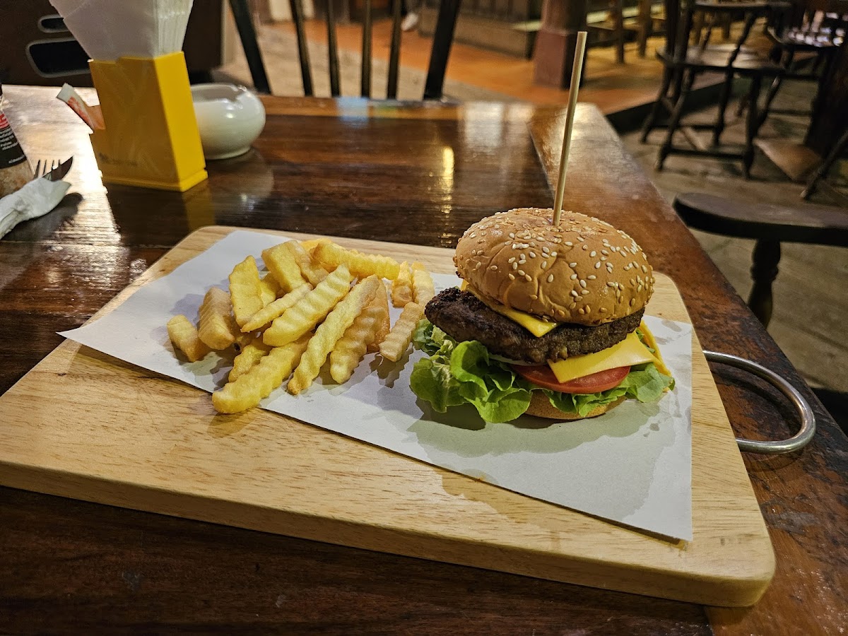 The Duke Pub & Restaurant - Photo 3
