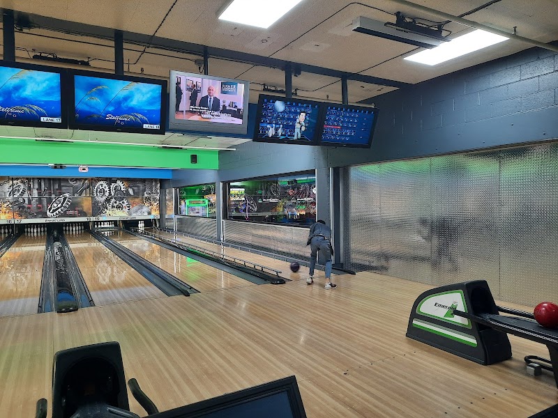 Emerald Lanes photo 1