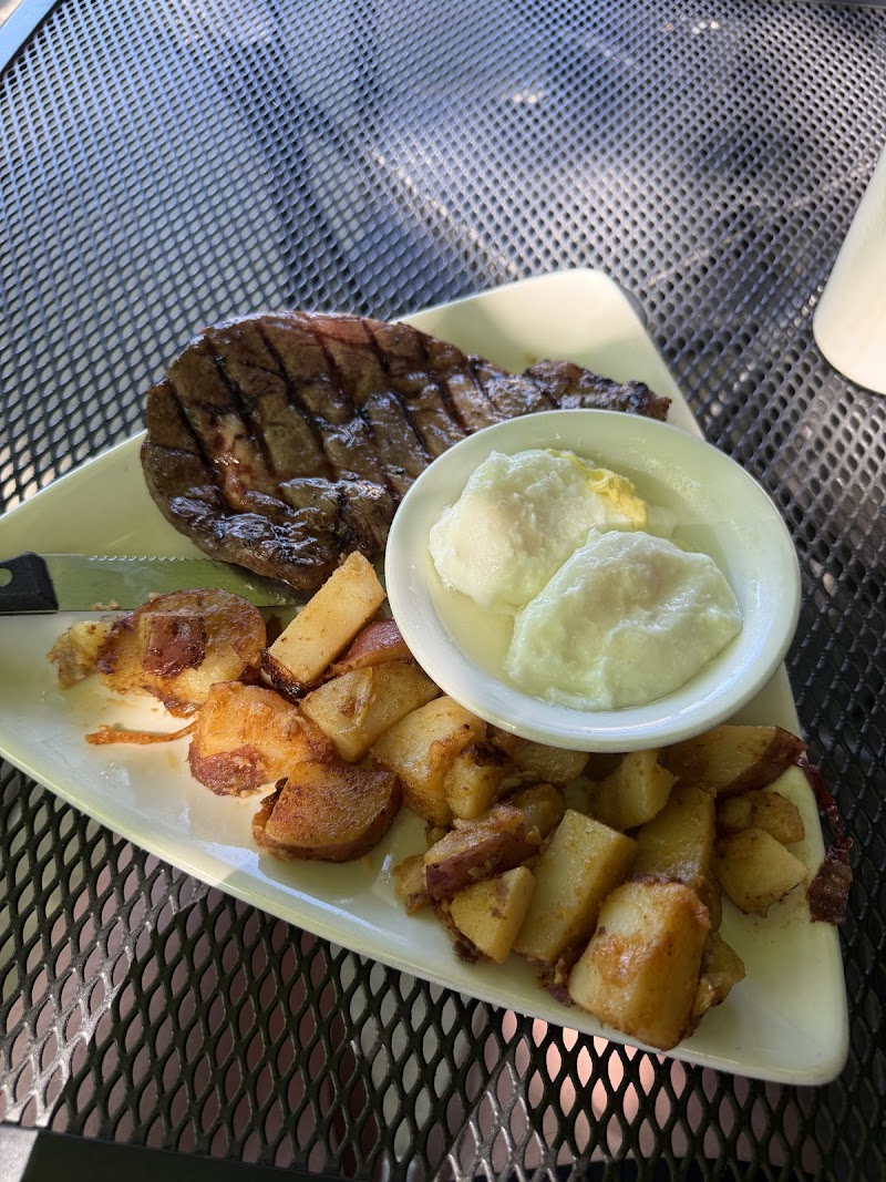 Connie's Cafe & Lounge photo 3