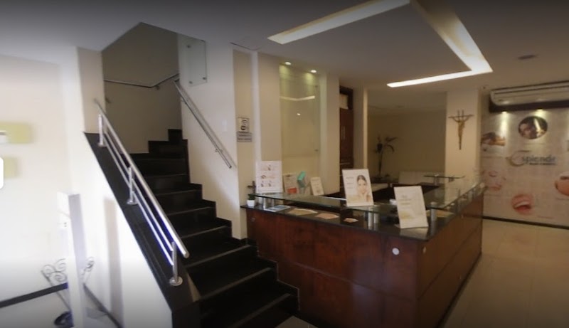 Dra. Flávia Queiroz Cirurgiã Dentista - foto 3