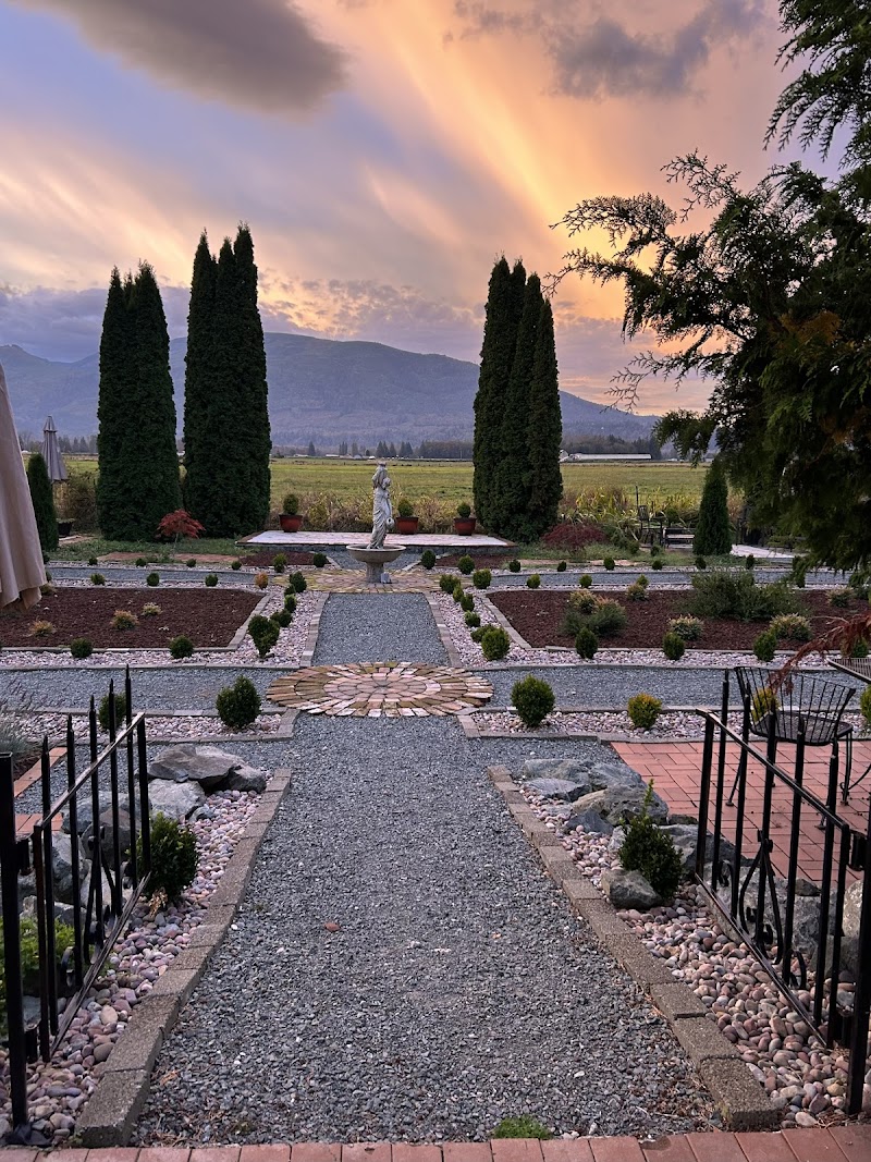 Willowbrook Manor English Teahouse and Farm Stay photo 3