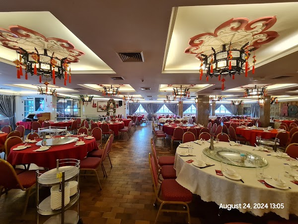 Pusing Public Restaurant