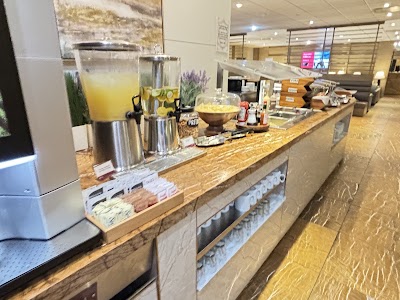 Plaza Premium Lounge — Google photo 2