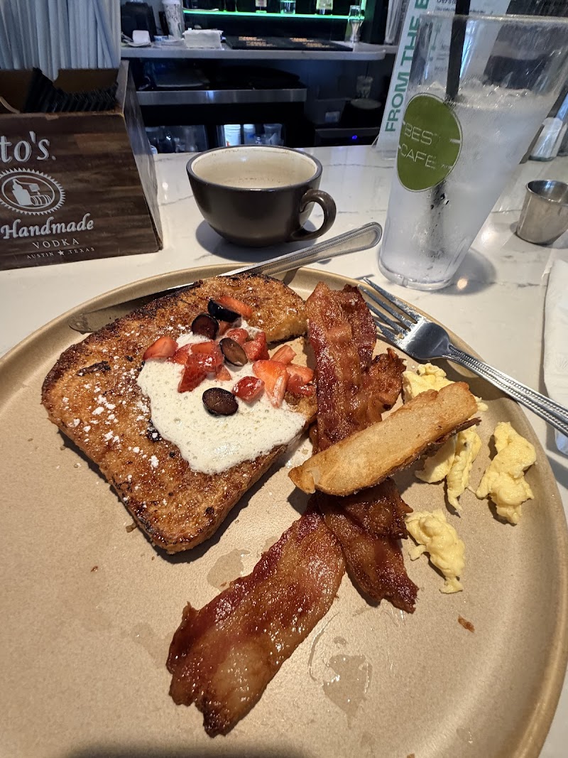 Best Cafe & Bar photo 4