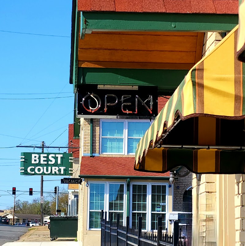 Best Cafe & Bar photo 1