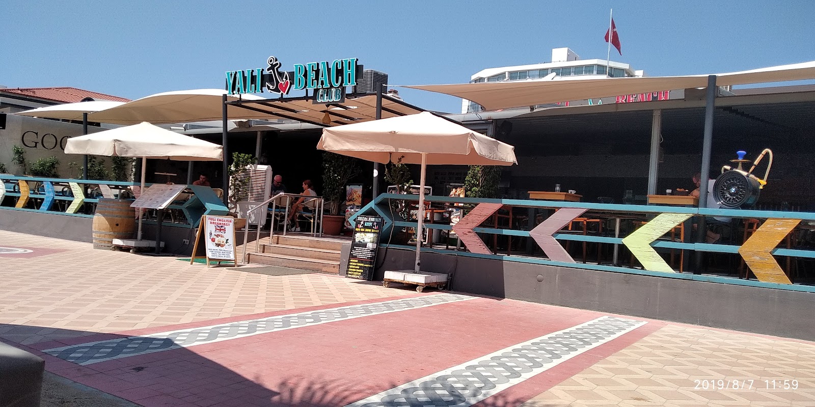 Yali Beach Club mekanı