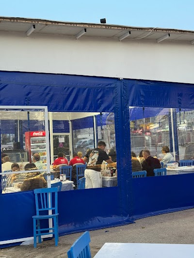 Halk Balık Pazarı (Balık Pişirme ve Satış) - Restoran