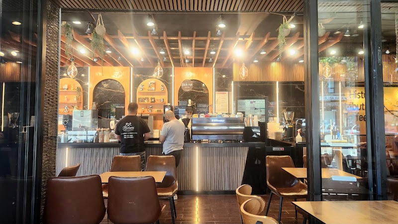 Qahwah House Coffee - Bayridge photo 3