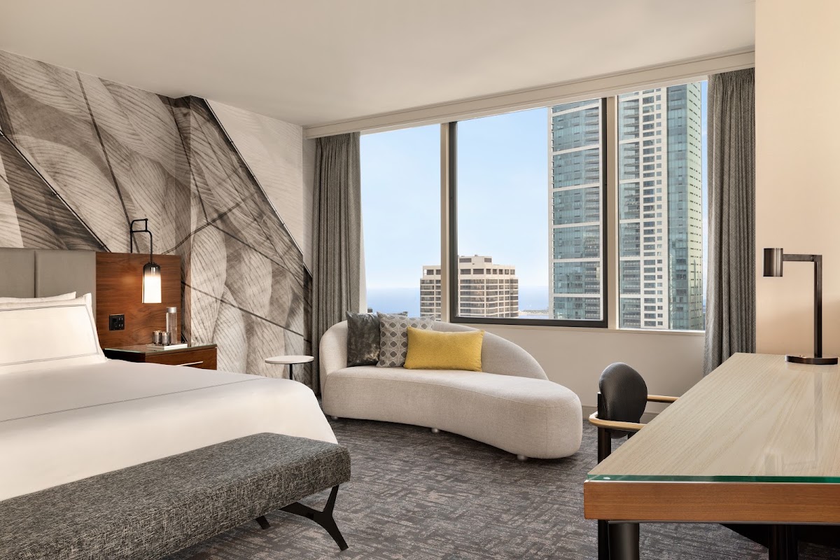 Swissotel Chicago, dog-friendly hotel