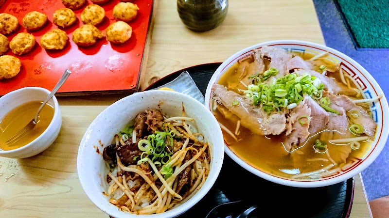 玉子焼 中華そば 泉屋 写真2