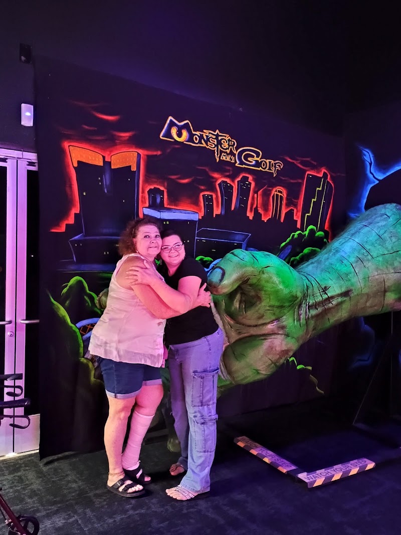 Monster Mini Golf Keller photo 9