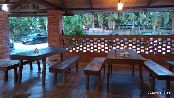 Restoran Rumbia Western & Seafood - Photo 1