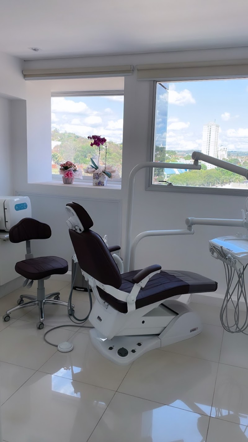 Dra Mariana Coelho/Ortodontia Especializada