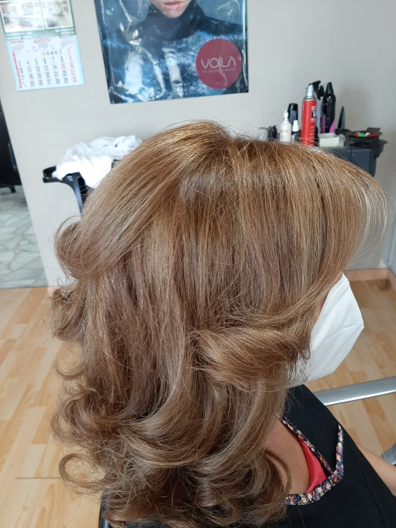 Beni Barberia Peluqueria photo 1