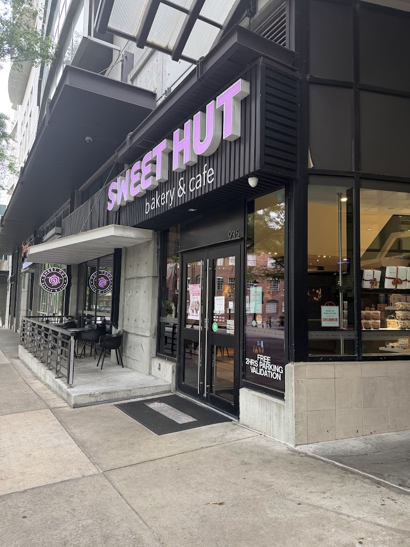 Sweet Hut Bakery & Cafe photo 2