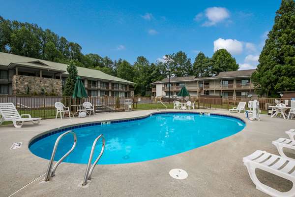 Quality Inn & Suites Mt. Chalet