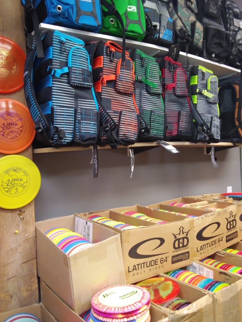 THE DISC GOLF EXPERIENCE photo 2